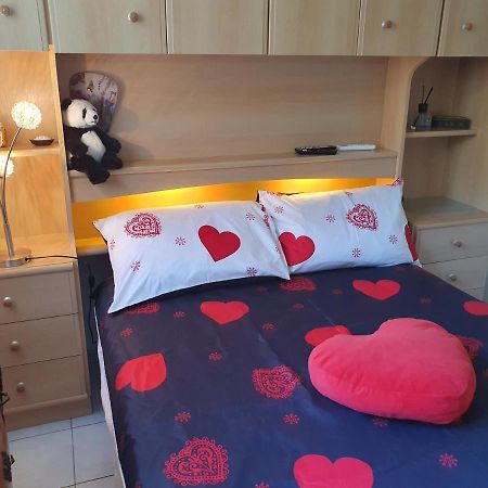 Appartement Yoyo. Menton Buitenkant foto