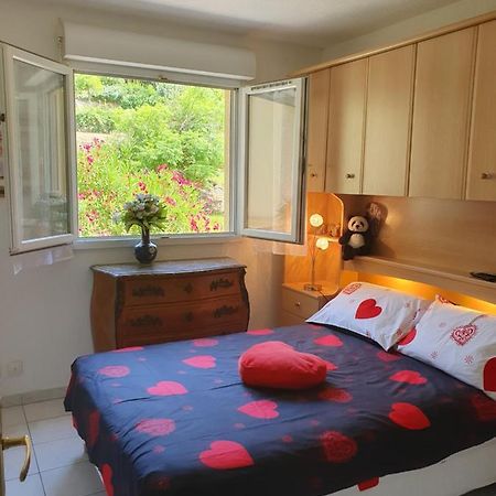 Appartement Yoyo. Menton Buitenkant foto