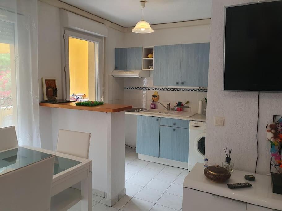 Appartement Yoyo. Menton Buitenkant foto
