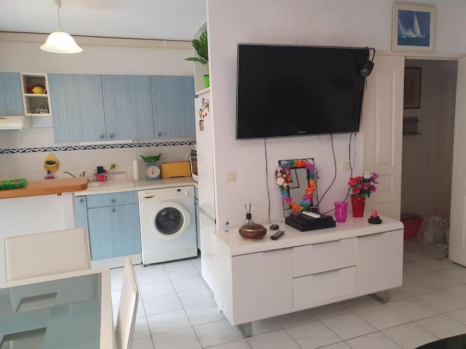 Appartement Yoyo. Menton Buitenkant foto