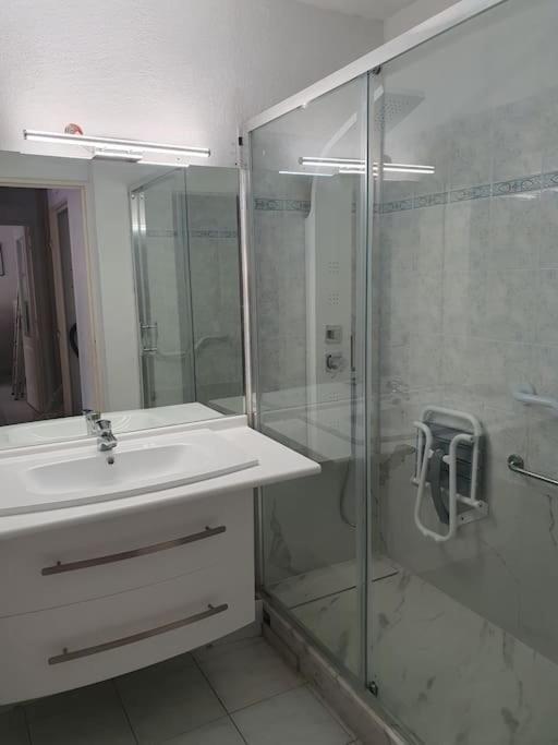 Appartement Yoyo. Menton Buitenkant foto