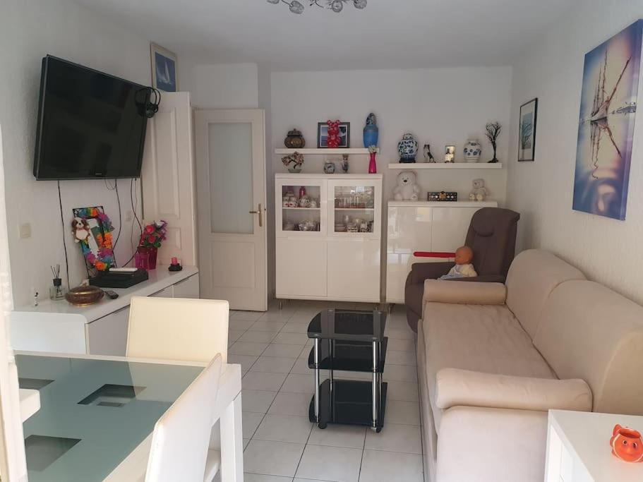 Appartement Yoyo. Menton Buitenkant foto
