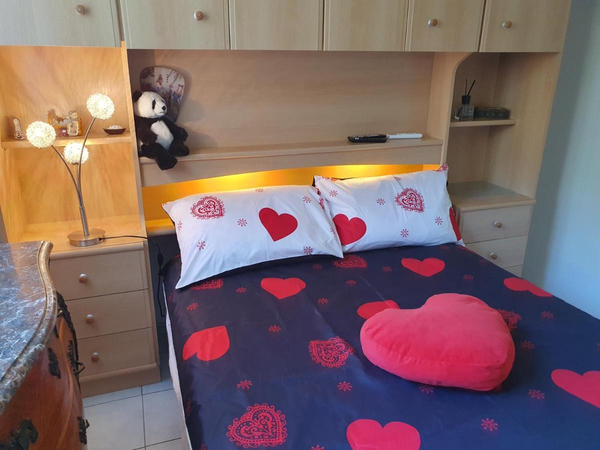 Appartement Yoyo. Menton Buitenkant foto